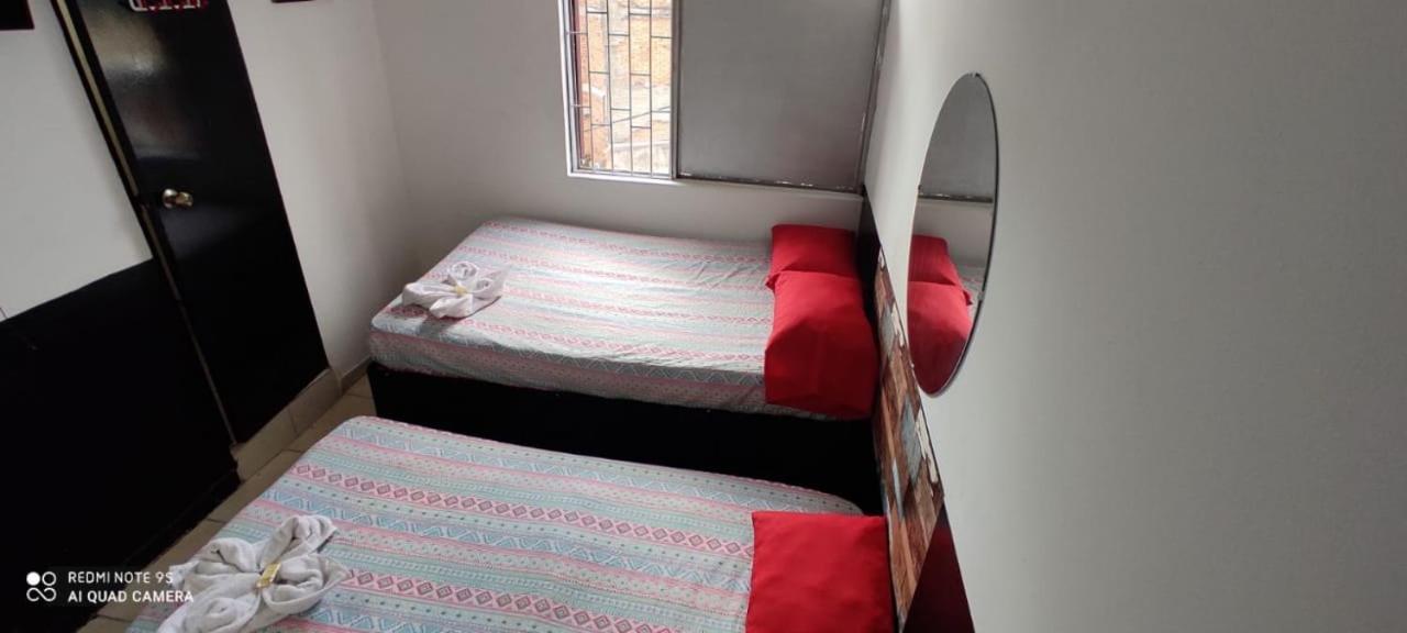 El Amanercer Parque Del Agua Residencia Muy Central Hotell Manizales Eksteriør bilde